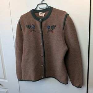 VTG ASTRIFA Women 100% Wool Cardigan Size 44 = 12-14 US Brown Green Colors